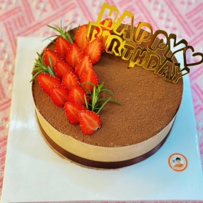 Bánh tiramisu dâu ngon