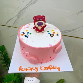 BÁNH KEM GẤU DÂU SIÊU CUTE