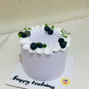 Bánh kem tone tím cute 