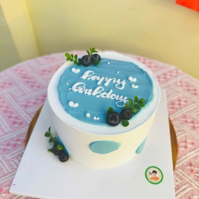 Bánh kem decor việt quất 