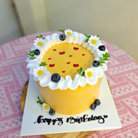 Bánh kem ngon decor việt quất đơn giản dễ thương tặng mẹ